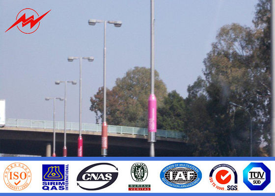 Сталь Q235 гальванизировала уличный свет Poles 15m 20m 30m с перекрестной рукояткой