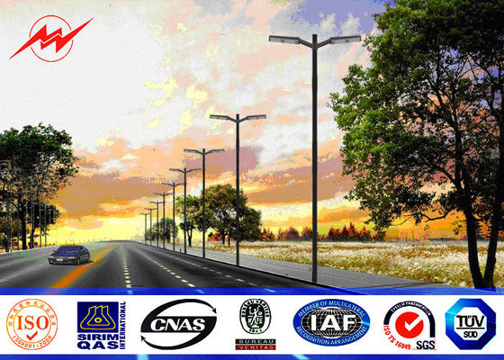 Поляки уличного освещения горячего погружения гальванизированные на открытом воздухе 5М до 8М с двойной изогнутой спицей